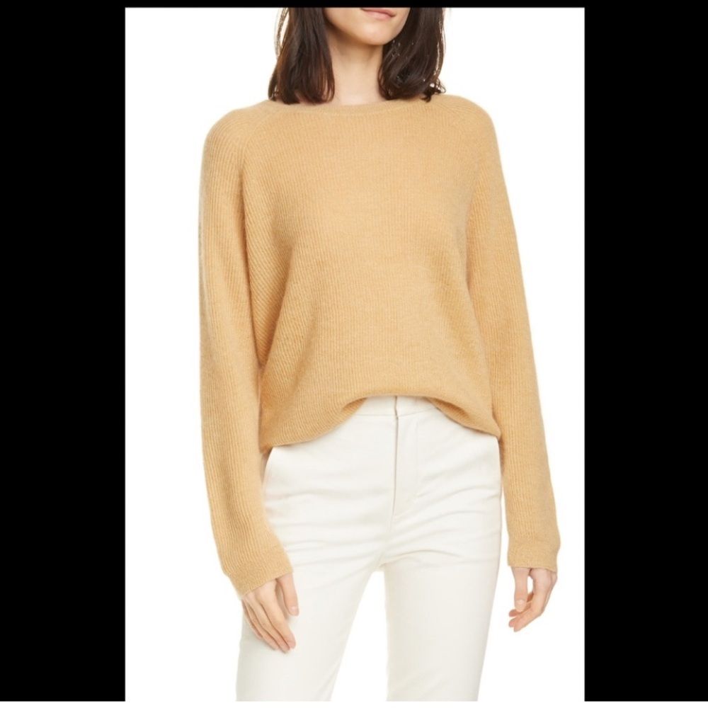 Vince. Women’s Camel Crewneck Pullover Lightweight Mohair Blend Sweater Size S